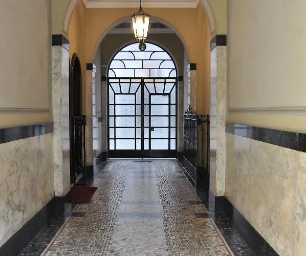 C - Design Bilo -m3- 8 Min Dal Duomo Apartment