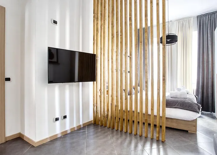 Apartmán C - Design Bilo -m3- 8 Min Dal Duomo